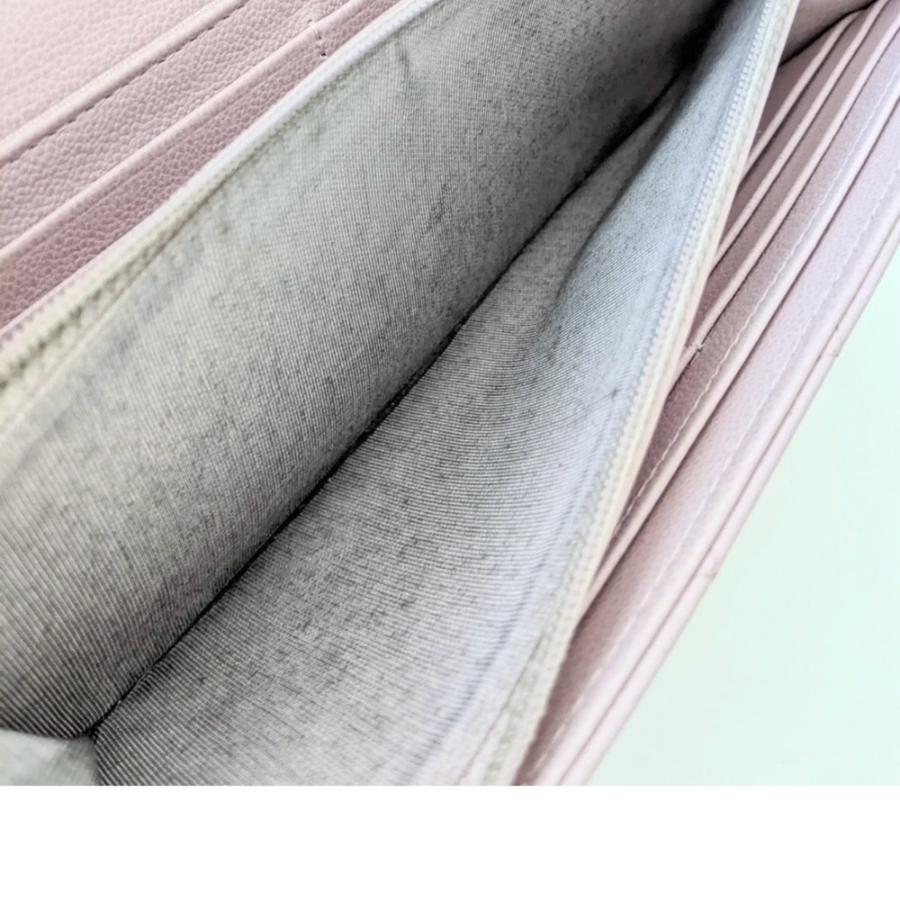 CHANEL Light Pink Quilted Clutch - Picture 11 of 14